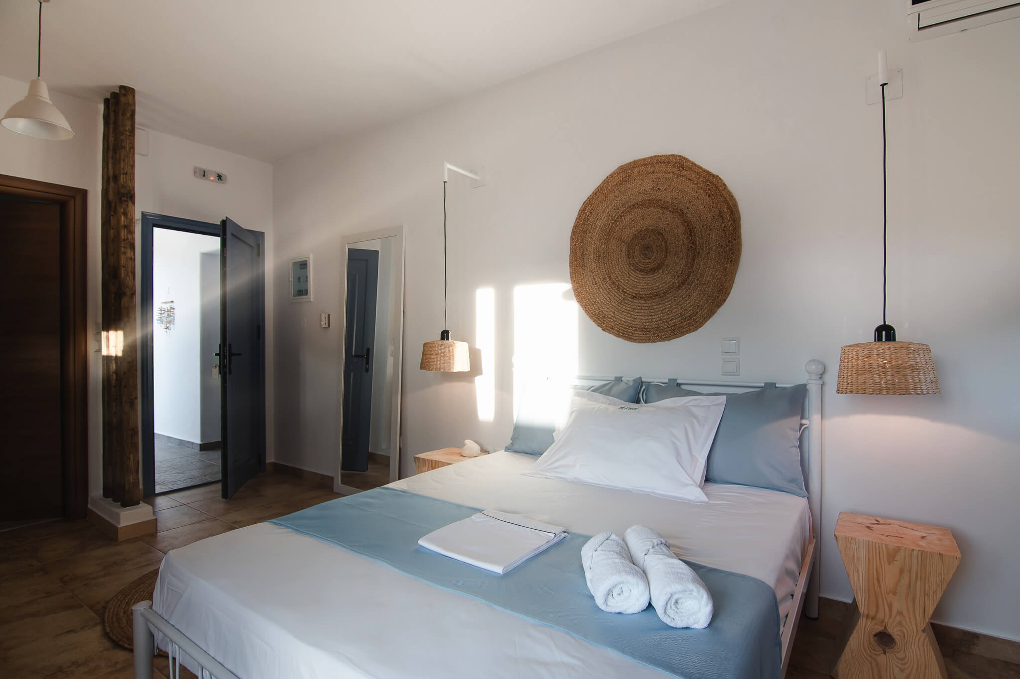 kallisti-skyros-deluxe-apartments-03